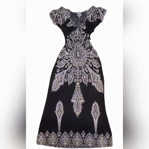 Black & White Bohemiehm Long Dress by Earthbound Trading Co. In Large